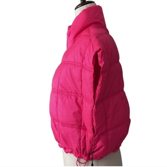 Calvin Klein Performance NWT Cropped Puffer Vest - Picture 4 of 5